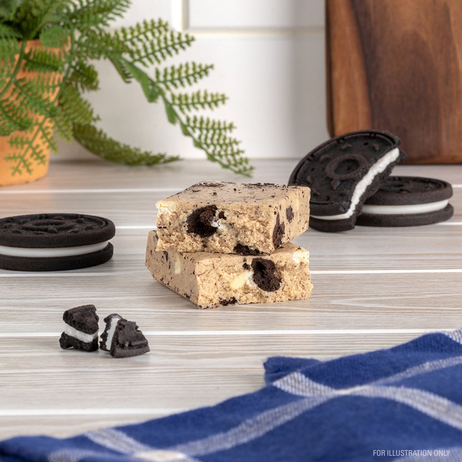 cookies-and-cream-protein-bars-c8 15807_QN_USA_ProteinBar_CAC_InterimAssetUpdate_Digital_Tabletop1.jpg